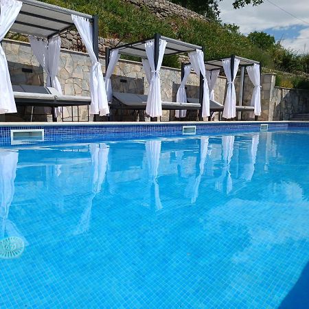 Villa Marija With Heated Pool Trilj Екстериор снимка