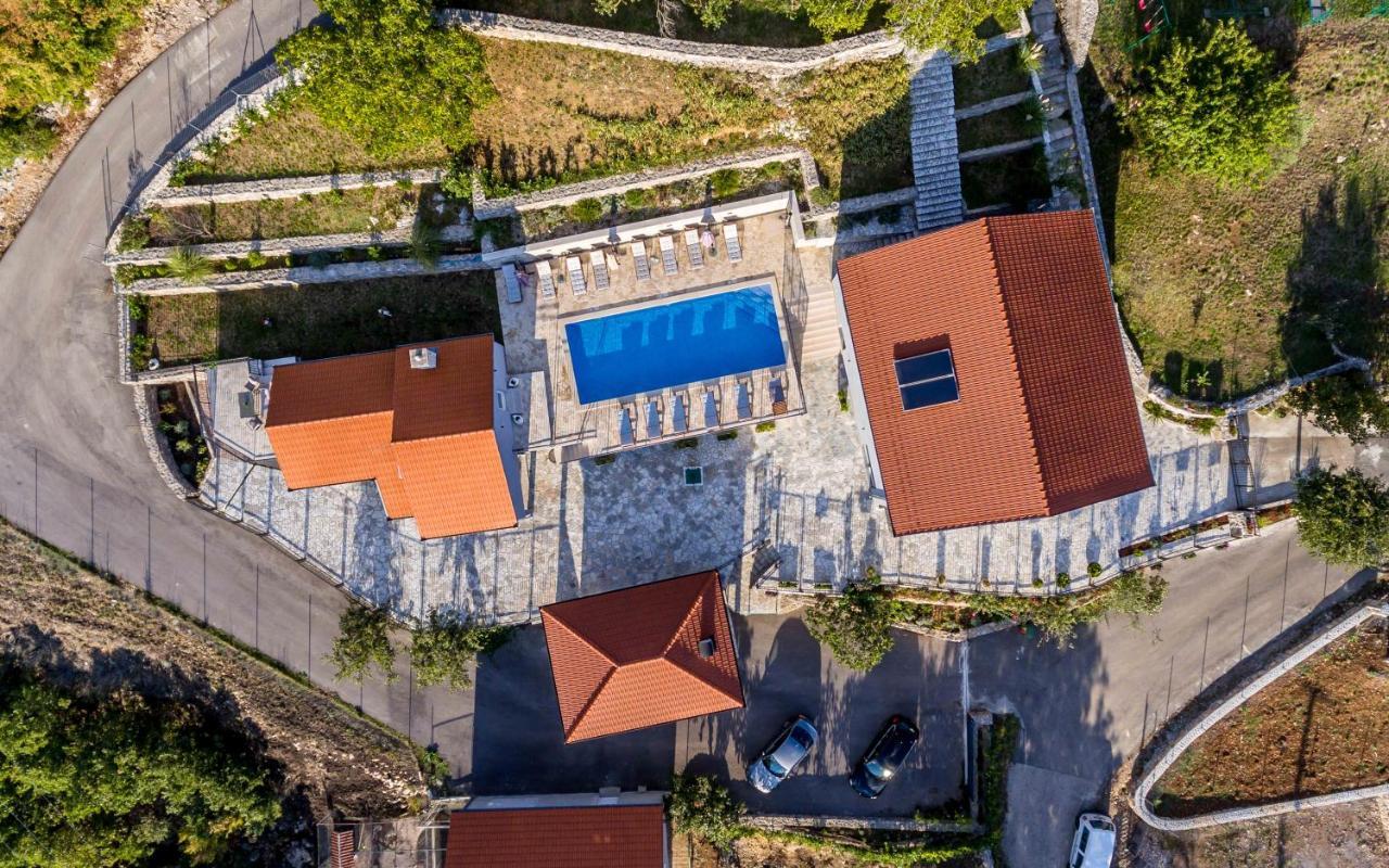 Villa Marija With Heated Pool Trilj Екстериор снимка